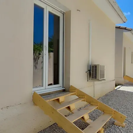 Les Pins Du Ii Apartman Lacoste