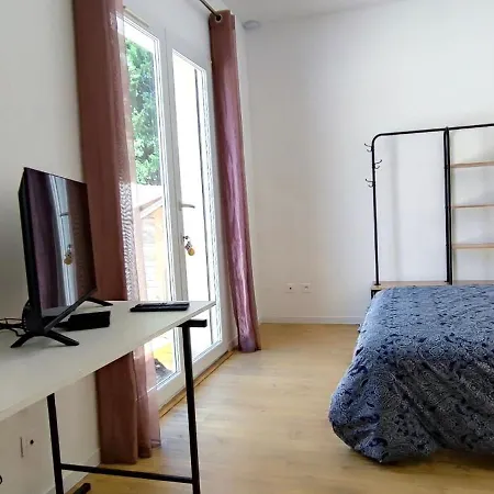 Les Pins Du Ii Apartamento Lacoste (Herault)